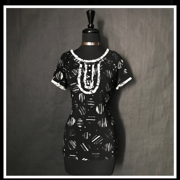 BCBGMaxAzria Tops - BCBGMAXAZRIA BLOUSE